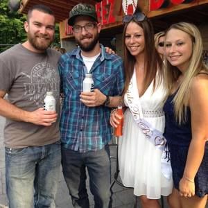 Meet your Posher, Dustin